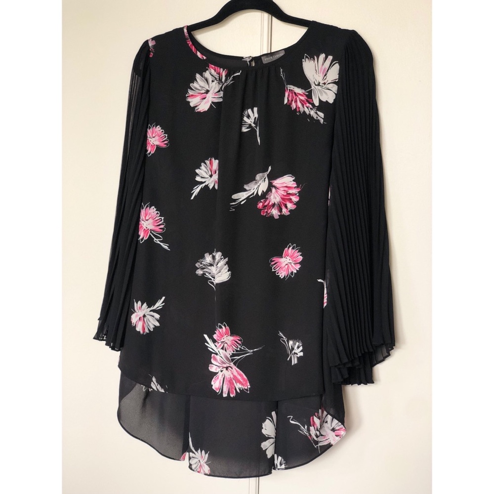 Vince Camuto Floral Pleated Sleeve Blouse Small